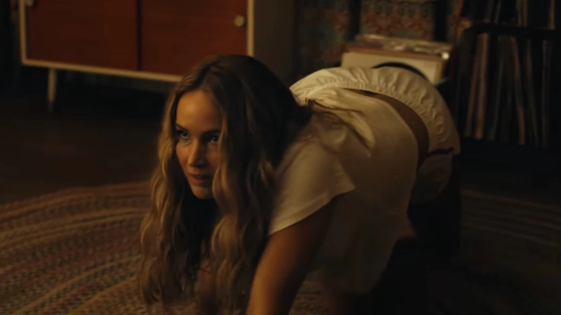 Jennifer Lawrence tenta seduzir introvertido de 19 anos no trailer da comédia "Tudo Na Boa"