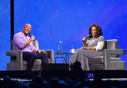 Oprah Winfrey e Dwayne Johnson lançam "Fundo do Povo de Maui" devido aos Incêndios