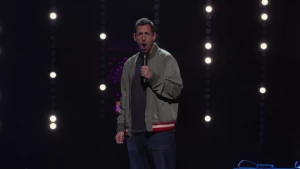 Adam Sandler Pausa Espetáculo para Ajudar Espetador em Situação de Emergência Médica