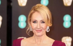 J.K. Rowling desabafa "Estou tão farta disto"